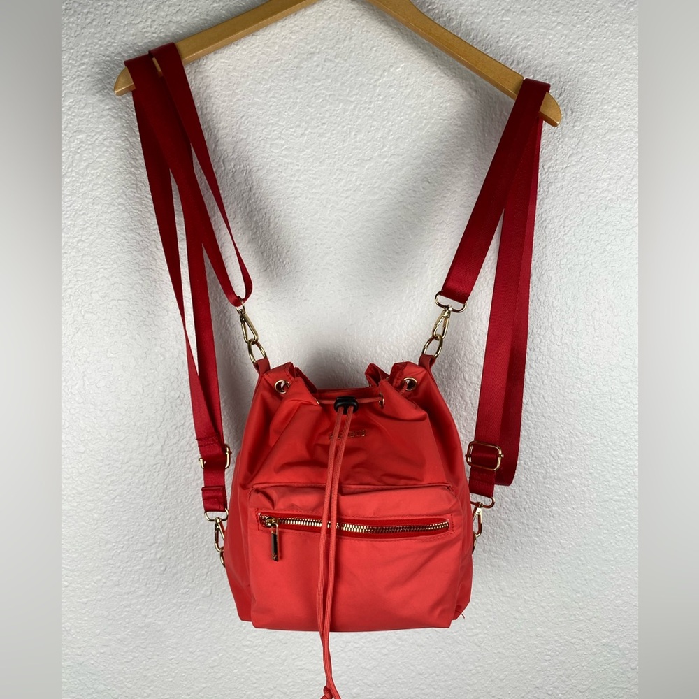 Kedzie Aries Convertible Bucket Bag fade red back pack adjustable straps - Picture 5 of 16